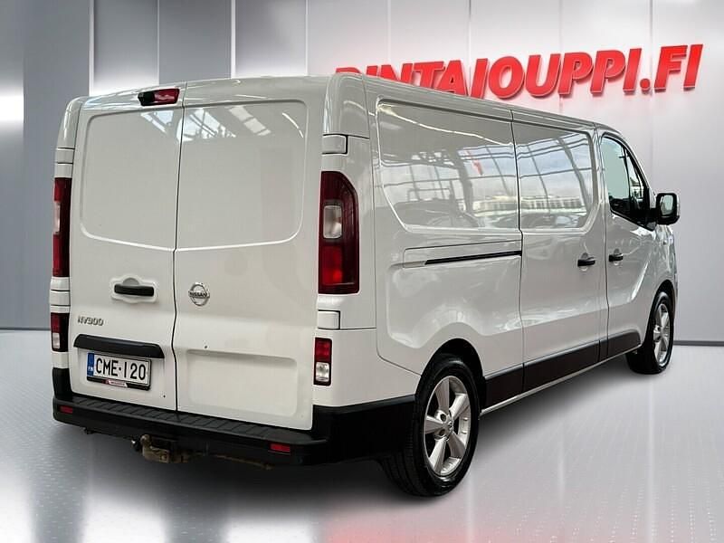 Käytetty Nissan NV300 146 HP (107 kW) 2019 Van