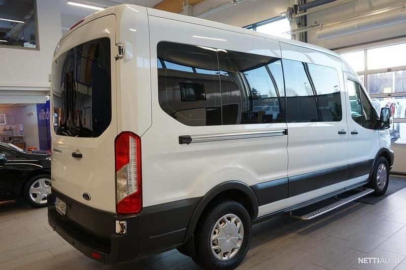 Käytetty Ford Transit Trend 178 HP (130 kW) 2019 Valkoinen Tila-auto