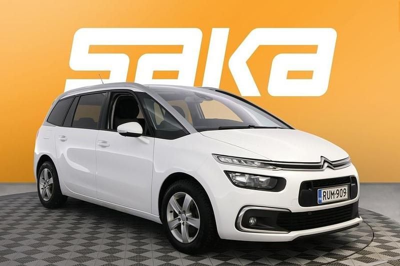 Käytetty Citroën C4 SpaceTourer Shine 131 HP (96 kW) 2021 Tila-auto