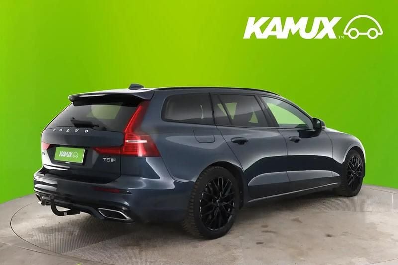 Käytetty Volvo V60 R-Design 317 HP (233 kW) 2019 Sininen Farmari