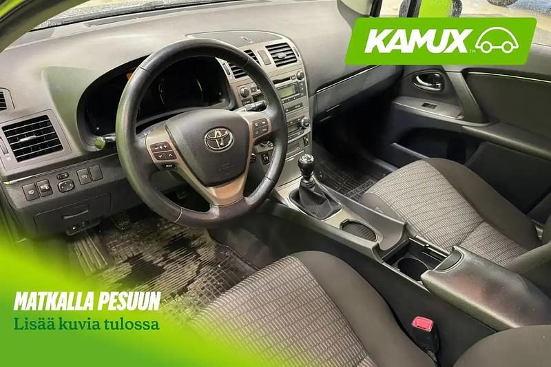 Käytetty Toyota Avensis Edition 147 HP (108 kW) 2011 Musta Farmari