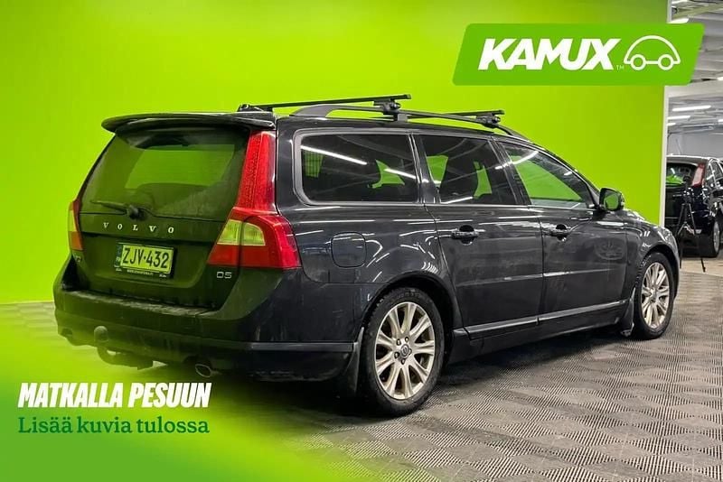 Käytetty Volvo V70 215 HP (158 kW) 2013 Musta Farmari