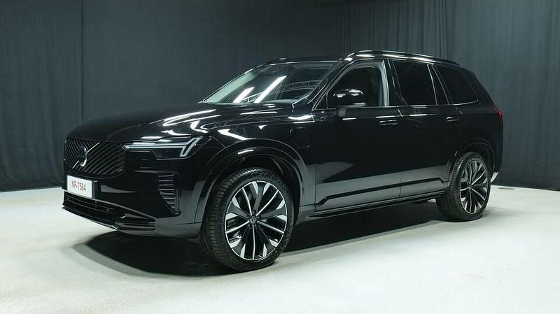 Käytetty 2025 Volvo XC90 Performance Katumaasturi | 83 300 € - Kuva 1/3