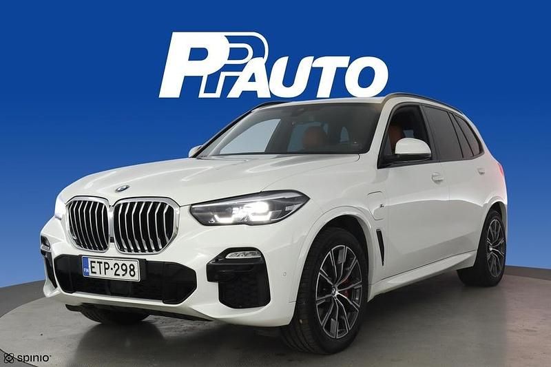 Valkoinen Käytetty 2021 BMW X5 M Sport Katumaasturi | 51 490 € (Perustarjous) - Kuva 1/4