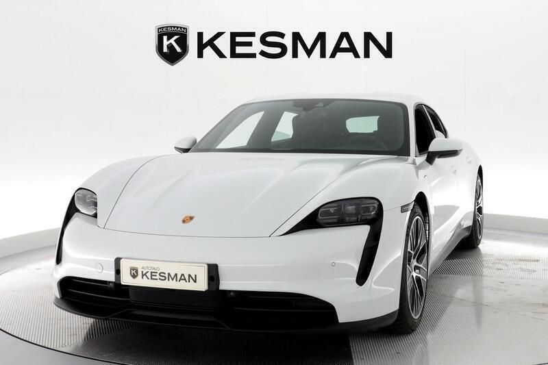 Käytetty 2023 Porsche Taycan Sport Turismo Sedan | 99 400 € - Kuva 1/4