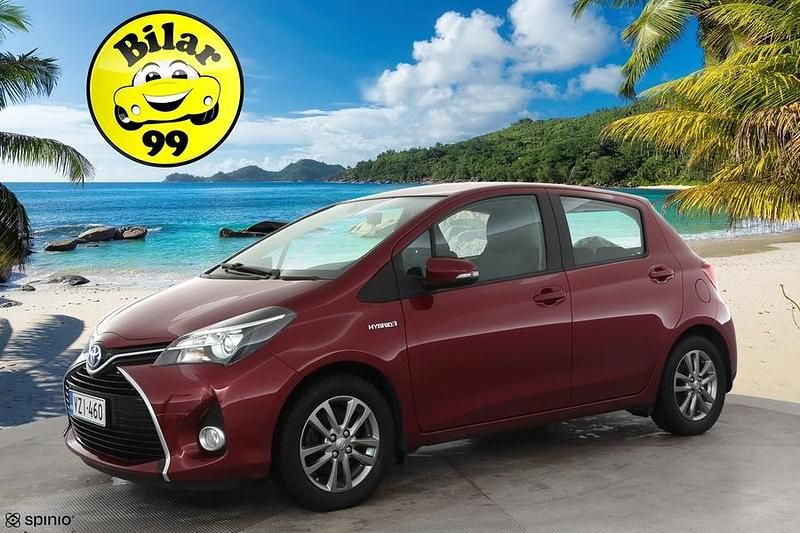 Käytetty Toyota Yaris Hybrid Active 73 HP (53 kW) 2017 Viistoperä
