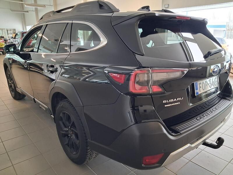 Käytetty Subaru Outback 169 HP (124 kW) 2022 Musta Farmari