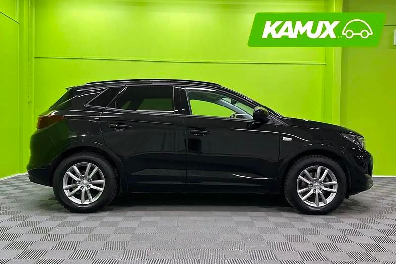Käytetty Opel Grandland X GS Line 131 HP (96 kW) 2023 Musta Katumaasturi