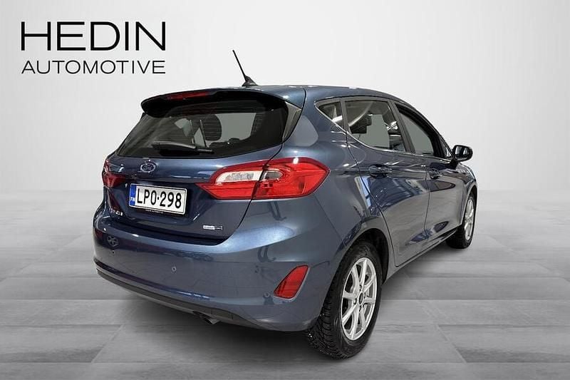 Käytetty Ford Fiesta Titanium 124 HP (91 kW) 2021 Sininen Viistoperä