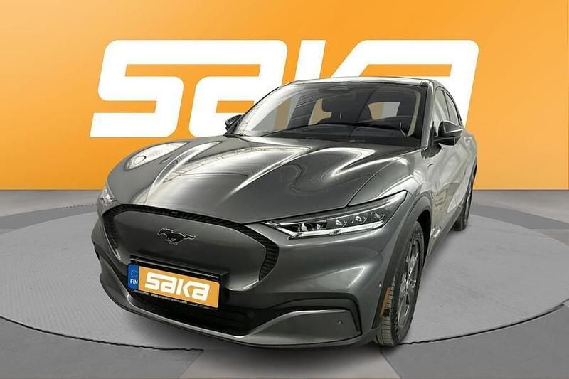 Käytetty Ford Mustang Mach-E 216 kW (294 HP) 2021 Katumaasturi