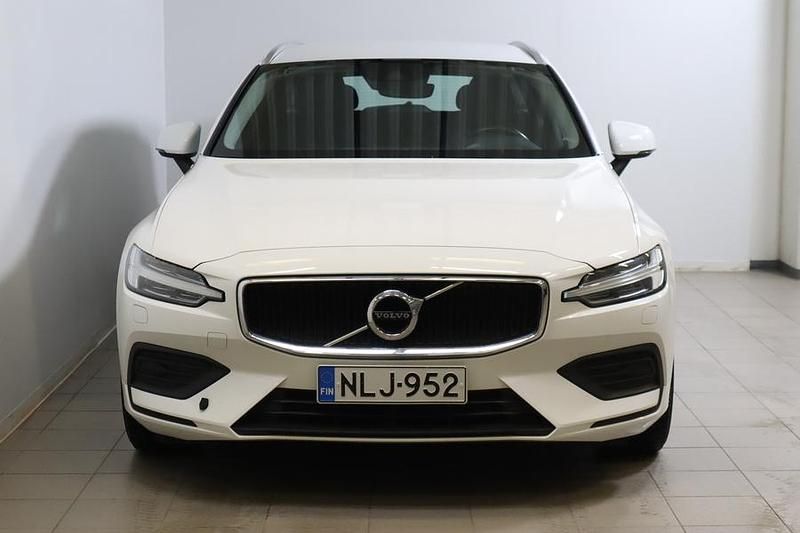 Käytetty Volvo V60 Momentum 150 HP (110 kW) 2019 Valkoinen Farmari