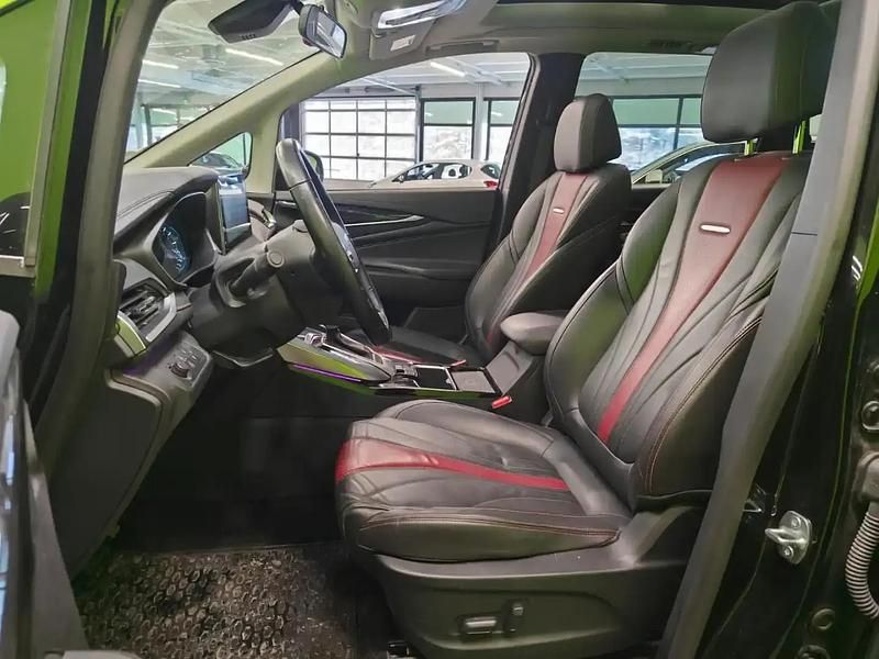 Käytetty Maxus EG50 130 kW (177 HP) 2022 Musta Farmari