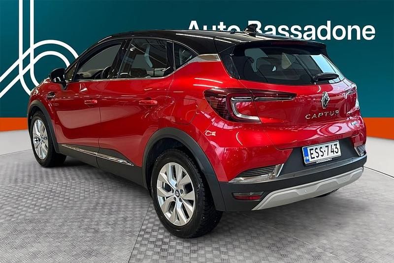 Käytetty Renault Captur Intens 92 HP (67 kW) 2021 Katumaasturi