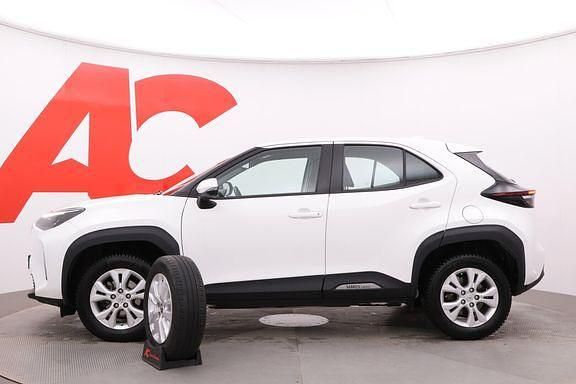 Käytetty Toyota Yaris Cross Active 116 HP (85 kW) 2022 040 valk Katumaasturi
