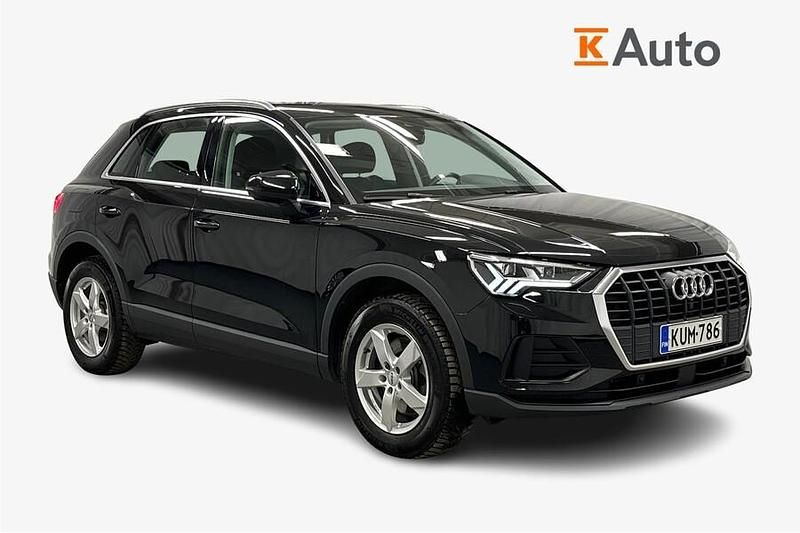 Käytetty Audi Q3 Business 245 HP (180 kW) 2022 Katumaasturi