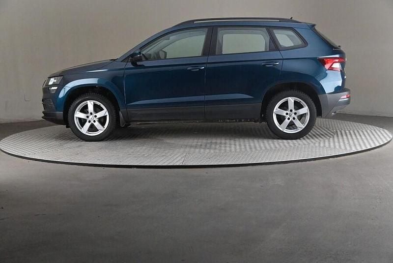 Käytetty Skoda Karoq Clever 150 HP (110 kW) 2021 Katumaasturi