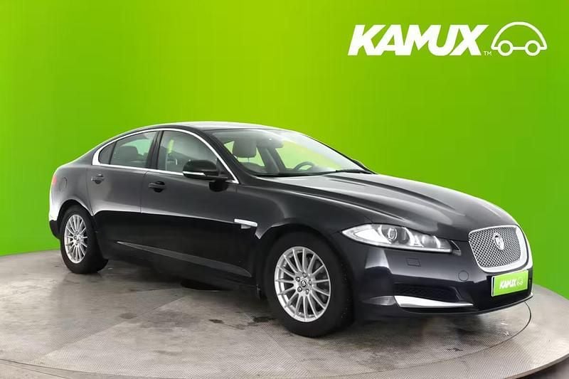 Käytetty Jaguar XF 241 HP (177 kW) 2012 Musta Sedan