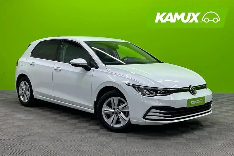 Käytetty VW Golf 110 HP (80 kW) 2021 Valkoinen Sedan