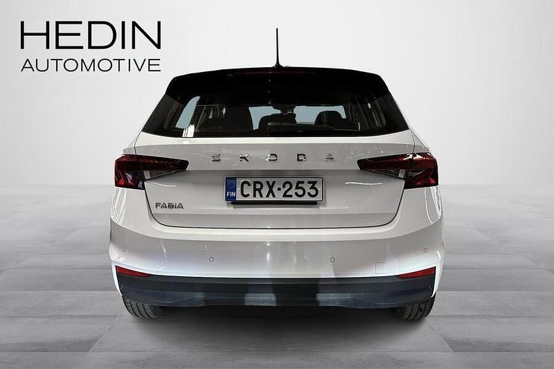Käytetty Skoda Fabia Essence 95 HP (69 kW) 2024 Valkoinen Viistoperä