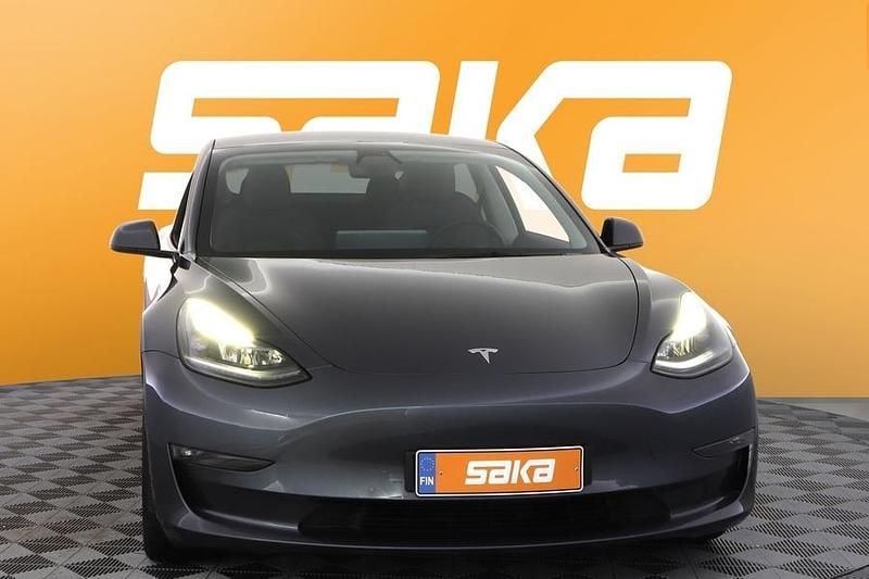 Käytetty Tesla Model 3 Long Range AWD 258 kW (351 HP) 2021 Sedan