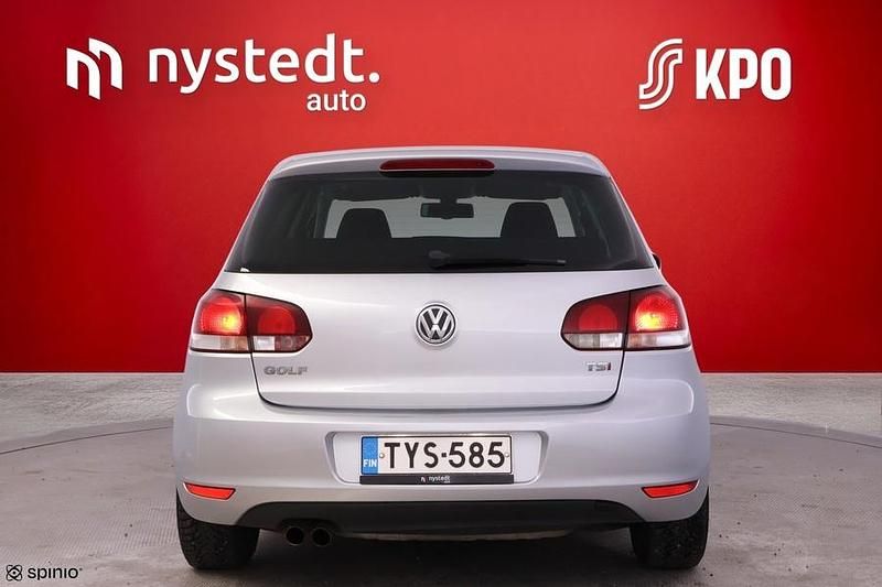 Käytetty VW Golf VII Highline 122 HP (89 kW) 2012 Viistoperä