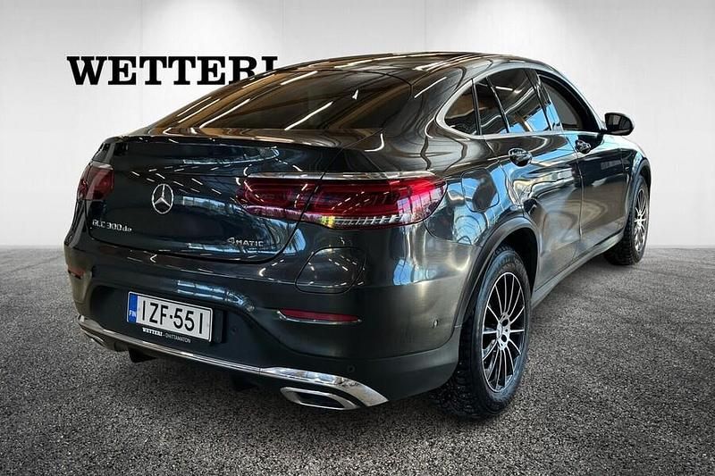 Käytetty Mercedes GLC300e Business 194 HP (142 kW) 2020 Coupe - kaksiovinen