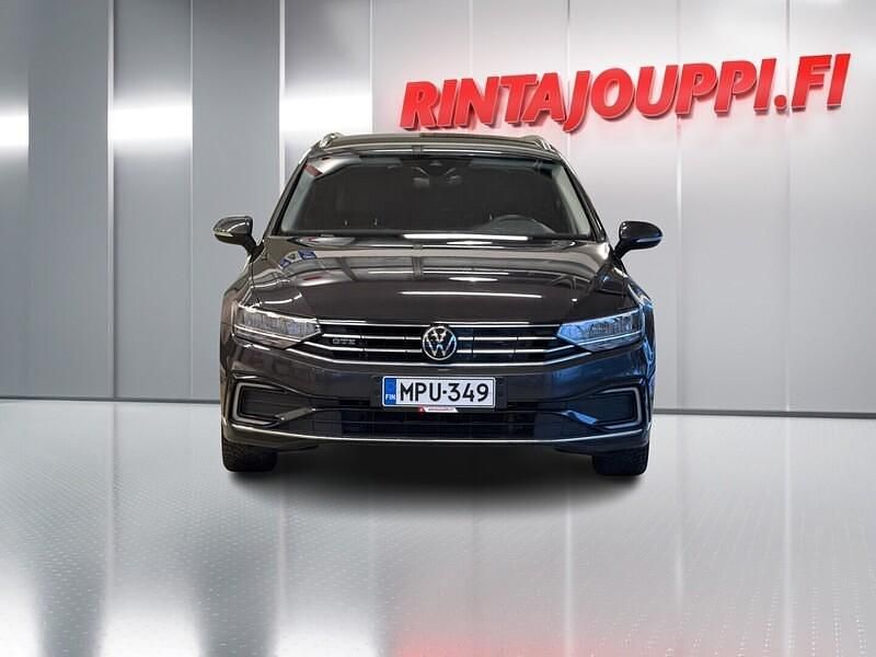 Käytetty VW Passat Comfortline 218 HP (160 kW) 2021 Farmari