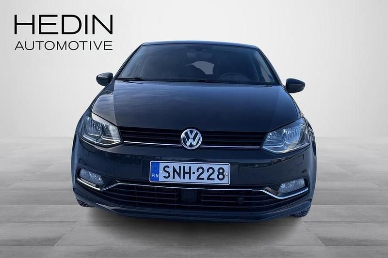 Käytetty VW Polo Highline 90 HP (66 kW) 2015 Harmaa Viistoperä