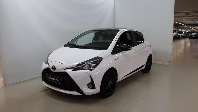 Käytetty 2019 Toyota Yaris Hybrid Sport Viistoperä | 17 500 € (Perustarjous) - Kuva 1/4