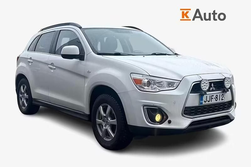 Käytetty Mitsubishi ASX Inform 117 HP (86 kW) 2014 Katumaasturi