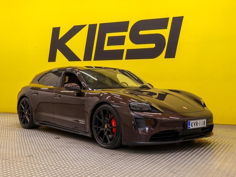Käytetty 2022 Porsche Taycan Sport Turismo Farmari | 78 790 € - Kuva 1/3