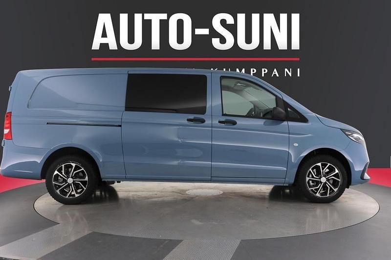 Käytetty Mercedes Vito 136 HP (100 kW) 2025 Sininen Van