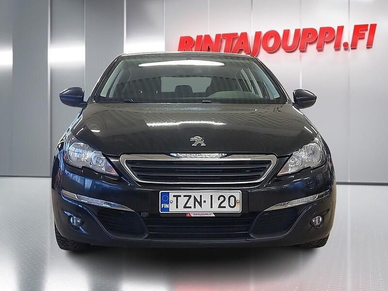 Käytetty Peugeot 308 Active 131 HP (96 kW) 2015 Viistoperä