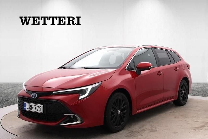 Käytetty Toyota Corolla Edition 140 HP (102 kW) 2024 Punainen Farmari
