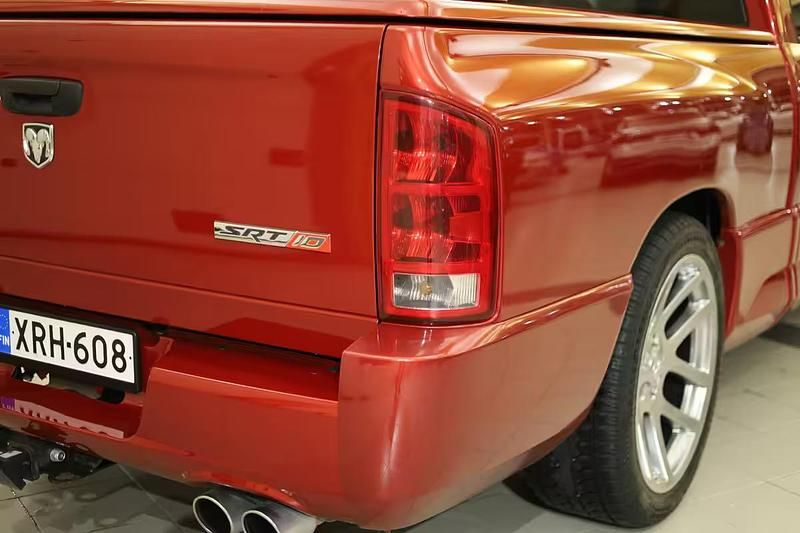 Käytetty Dodge Ram 506 HP (372 kW) 2006 Punainen Nouto