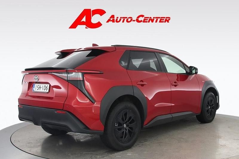 Käytetty Toyota bZ4X Edition 166 kW (227 HP) 2025 Katumaasturi