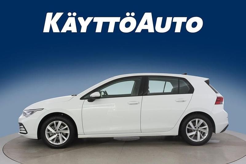 Käytetty VW Golf VIII Comfortline 110 HP (80 kW) 2022 Viistoperä