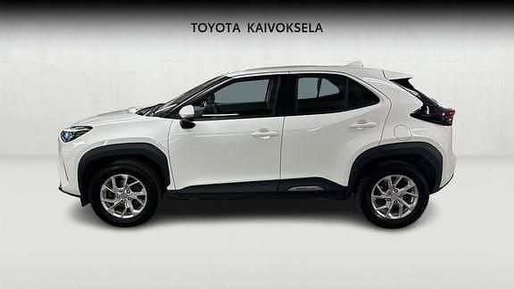 Käytetty Toyota Yaris Cross Active 116 HP (85 kW) 2024 Valkoinen Katumaasturi