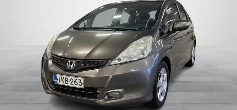 Käytetty Honda Jazz Comfort 99 HP (72 kW) 2011 Viistoperä