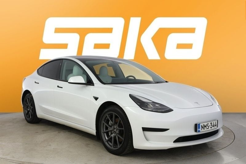 Käytetty 2021 Tesla Model 3 Standard Range Plus Sedan | 21 790 € (Perustarjous) - Kuva 1/3