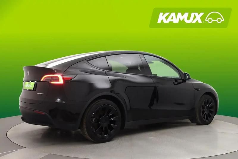 Käytetty Tesla Model Y 378 kW (514 HP) 2023 Musta Katumaasturi