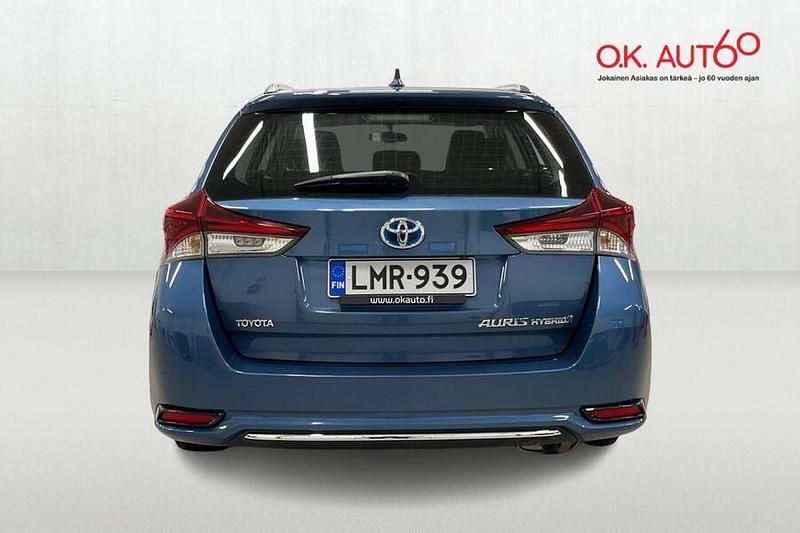 Käytetty Toyota Auris Touring Sports Active 99 HP (72 kW) 2015 Farmari