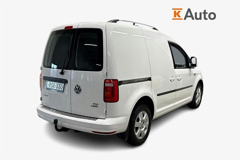 Käytetty VW Caddy 102 HP (75 kW) 2016 Valkoinen Tila-auto