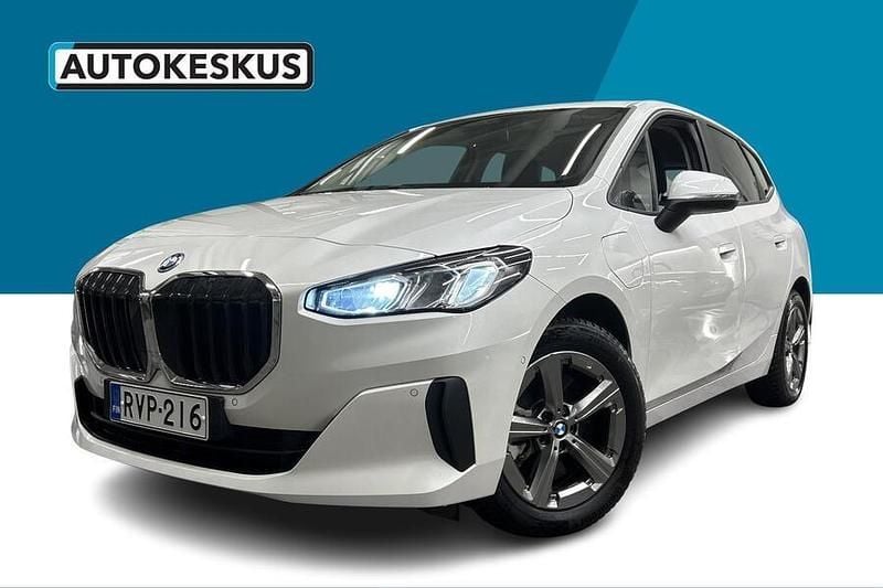 Valkoinen Käytetty 2024 BMW 230 Farmari | 36 900 € (Perustarjous) - Kuva 1/2