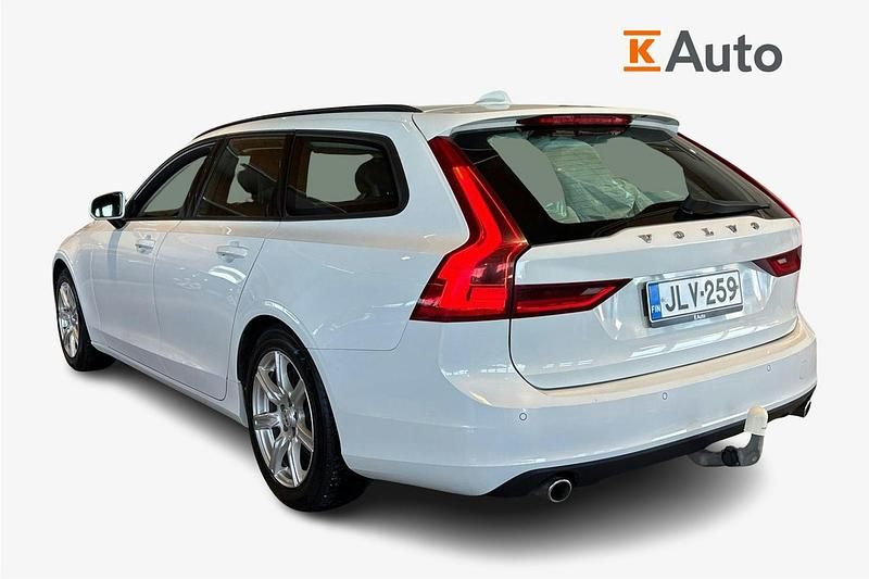 Käytetty Volvo V90 Business Edition 148 HP (108 kW) 2017 Valkoinen Farmari