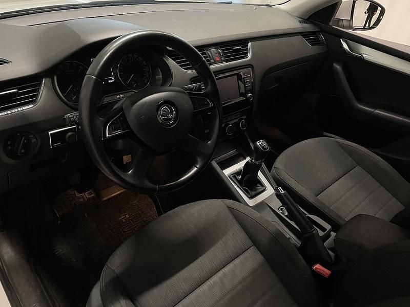 Käytetty Skoda Octavia Elegance 150 HP (110 kW) 2015 Viistoperä