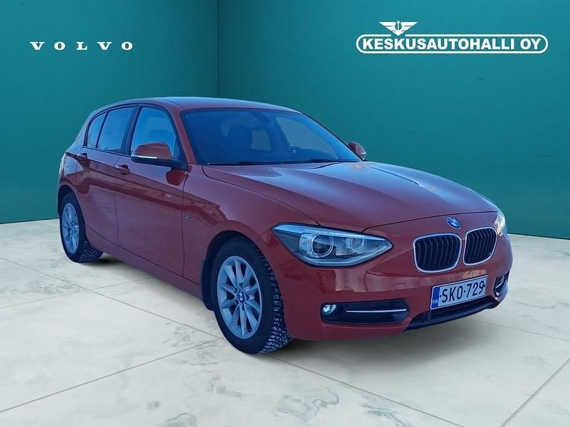 Käytetty BMW 116 Sport Line 136 HP (100 kW) 2012 Punainen Viistoperä