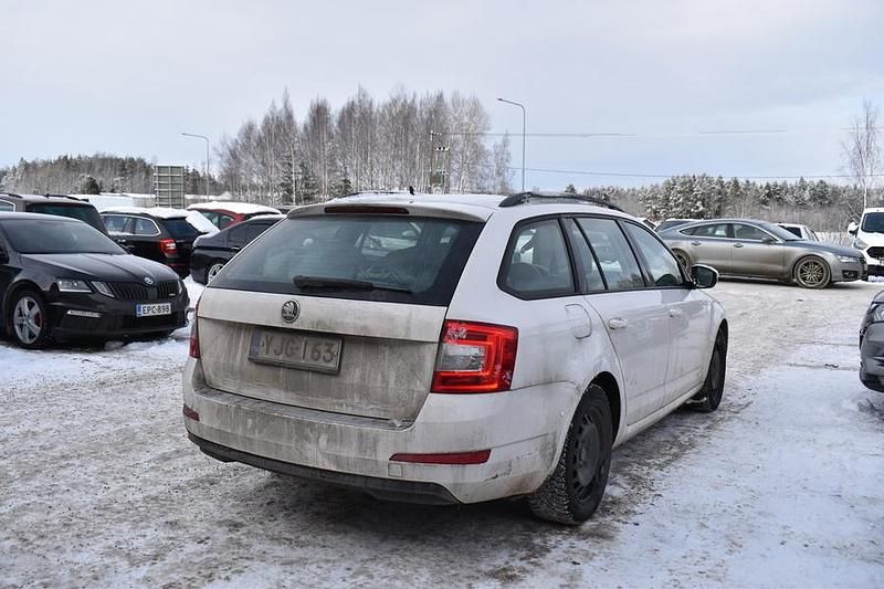 Käytetty Skoda Octavia Ambition 150 HP (110 kW) 2017 Farmari