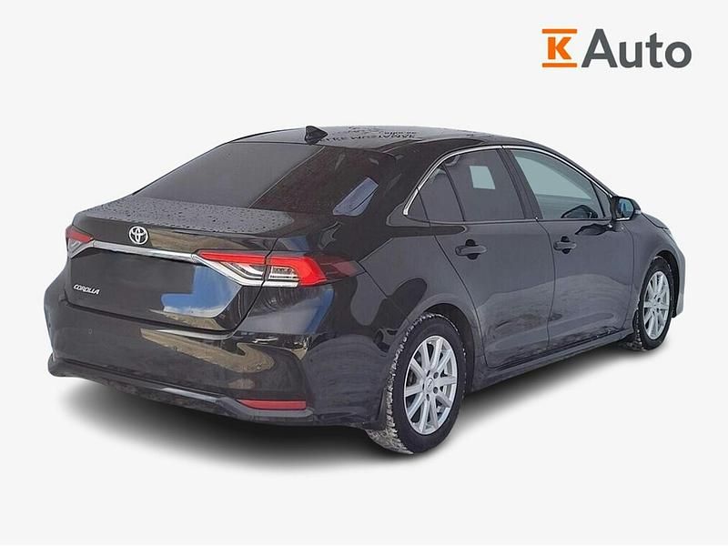Käytetty Toyota Corolla Comfort 125 HP (91 kW) 2021 Musta Sedan