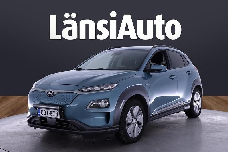 Käytetty Hyundai Kona Comfort 100 kW (136 HP) 2020 Sininen Katumaasturi
